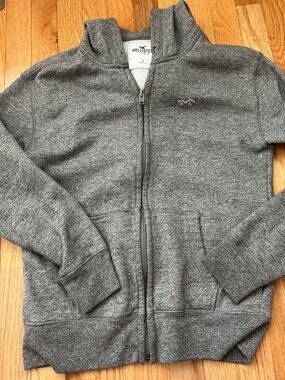 Hollister Gray Full-Zip Hoodie Size S